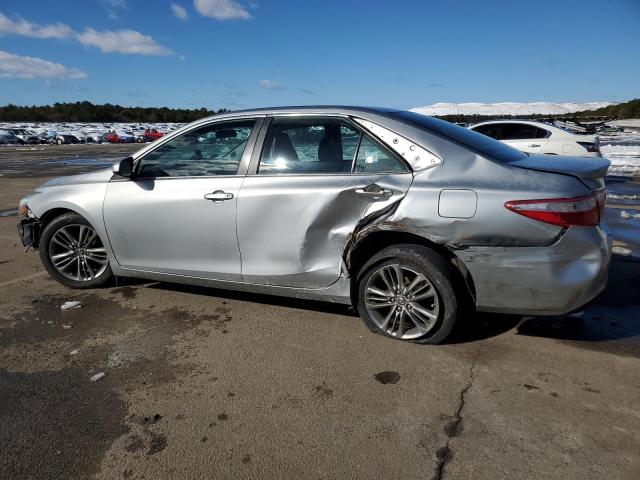 4T1BF1FK5GU570421 - 2016 TOYOTA CAMRY LE SILVER photo 2