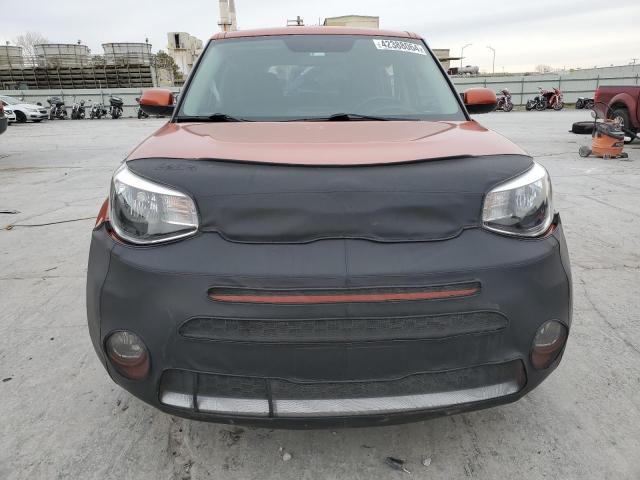 KNDJP3A57J7554589 - 2018 KIA SOUL + ORANGE photo 5