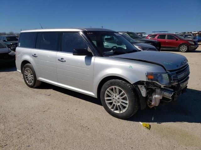 2FMGK5C87JBA05005 - 2018 FORD FLEX SEL SILVER photo 4