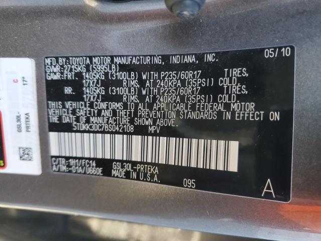 5TDKK3DC7BS042108 - 2011 TOYOTA SIENNA LE GRAY photo 12