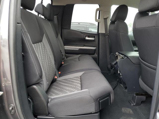 5TFRY5F19KX248089 - 2019 TOYOTA TUNDRA DOUBLE CAB SR/SR5 GRAY photo 10