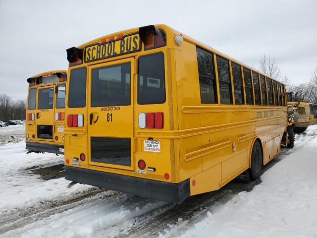 4UZABRFC2PCNS3576 - 2023 FREIGHTLINER CHASSIS B2B YELLOW photo 4