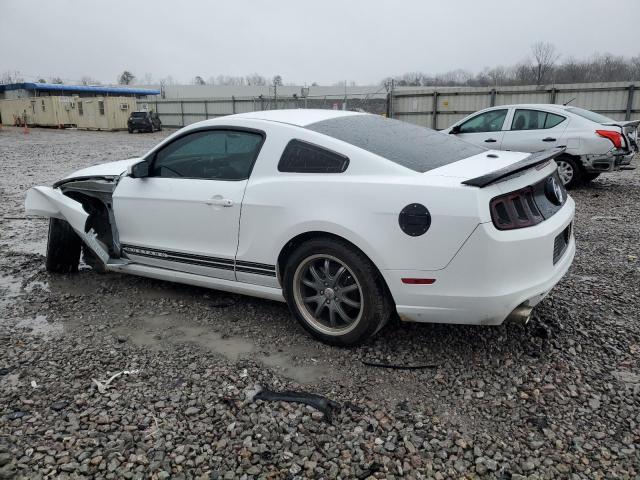 1ZVBP8AM0E5302626 - 2014 FORD MUSTANG WHITE photo 2