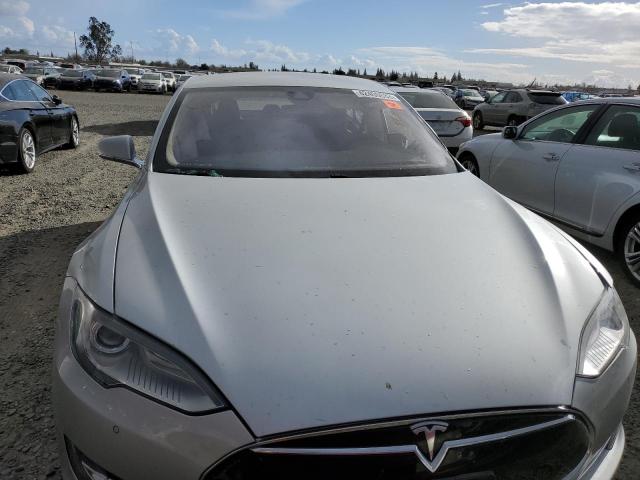 5YJSA1S17EFP64096 - 2014 TESLA MODEL S Արծաթագույն լուսանկար 11