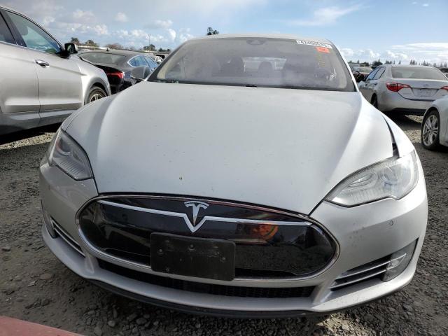 5YJSA1S17EFP64096 - 2014 TESLA MODEL S Արծաթագույն լուսանկար 5