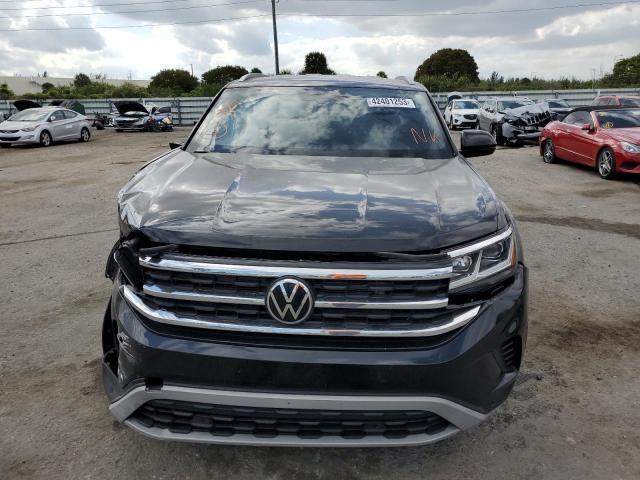 1V2WC2CA4MC237143 - 2021 VOLKSWAGEN ATLAS CROS SE BLACK photo 5