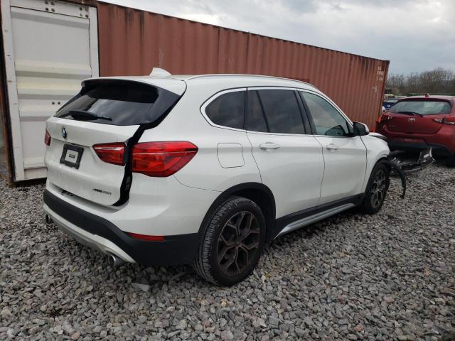 WBXJG9C08M5U18656 - 2021 BMW X1 XDRIVE28I WHITE photo 3