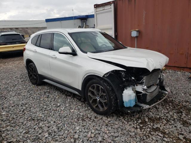WBXJG9C08M5U18656 - 2021 BMW X1 XDRIVE28I WHITE photo 4
