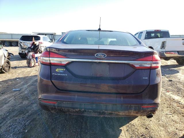 3FA6P0H73HR390875 - 2017 FORD FUSION SE BURGUNDY photo 6