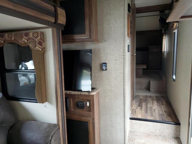 4YDF27R28GV505778 - 2016 KEYSTONE CAMPER BEIGE photo 5