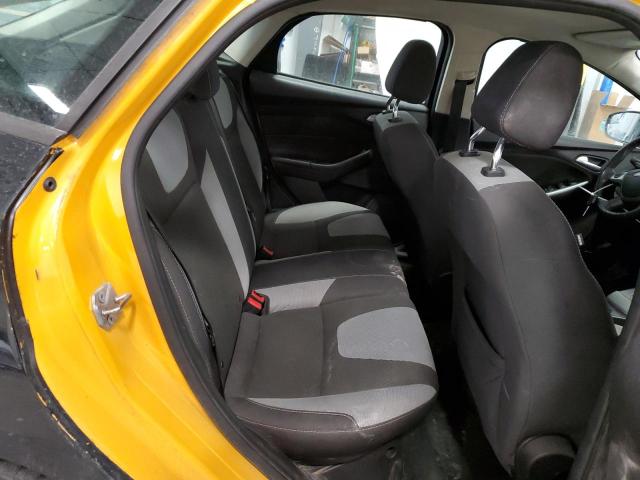 1FAHP3K29CL295798 - 2012 FORD FOCUS SE YELLOW photo 10