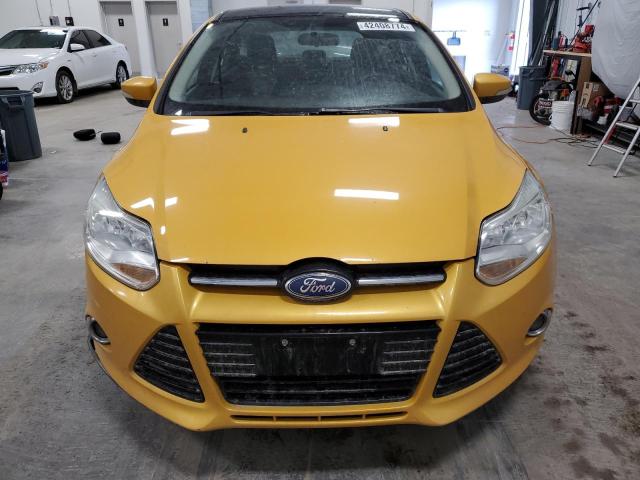 1FAHP3K29CL295798 - 2012 FORD FOCUS SE YELLOW photo 5