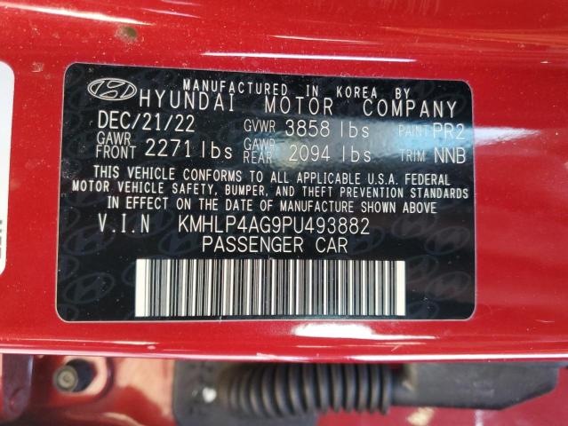 KMHLP4AG9PU493882 - 2023 HYUNDAI ELANTRA LIMITED RED photo 12