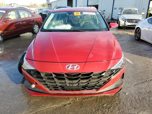 KMHLP4AG9PU493882 - 2023 HYUNDAI ELANTRA LIMITED RED photo 5