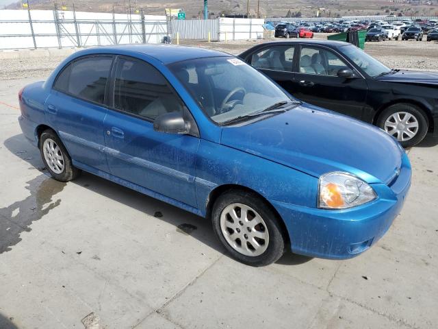 KNADC125446300292 - 2004 KIA RIO BLUE photo 4