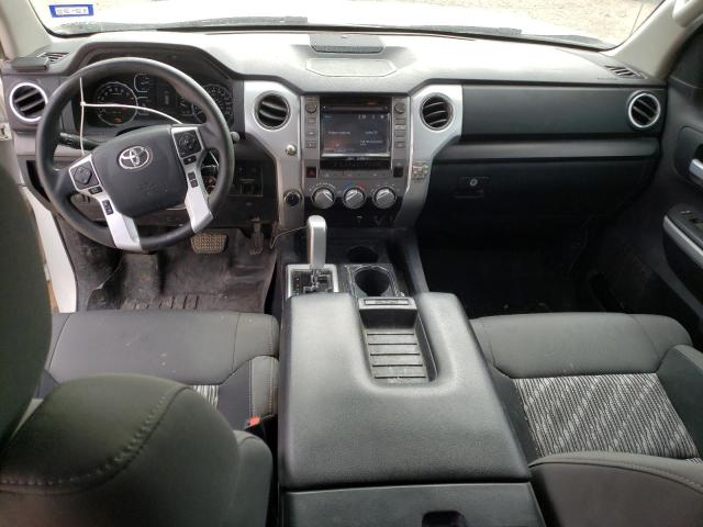 5TFUW5F15KX799331 - 2019 TOYOTA TUNDRA DOUBLE CAB SR/SR5 WHITE photo 8