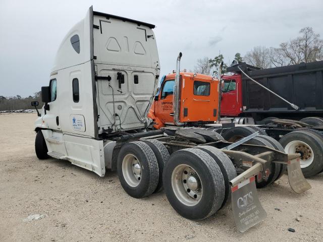 3AKJGLD58GSGX4378 - 2016 FREIGHTLINER CASCADIA 1 WHITE photo 4