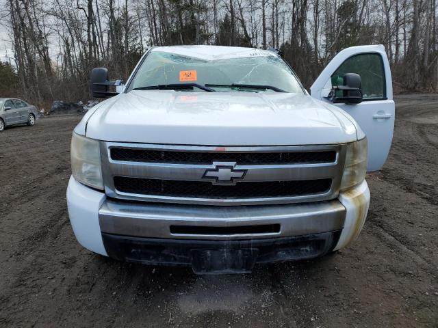 1GCRKPE79DZ364144 - 2013 CHEVROLET SILVERADO K1500 WHITE photo 5