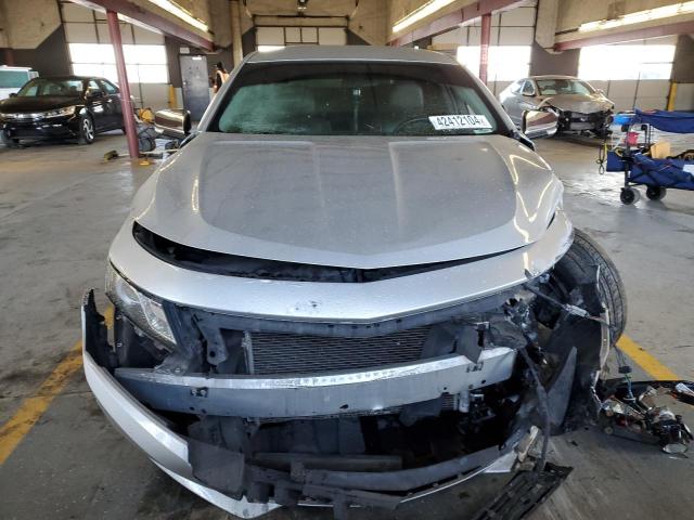 2G1125S39J9112668 - 2018 CHEVROLET IMPALA PREMIER SILVER photo 5