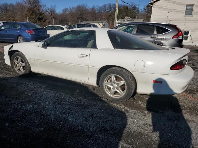 2G1FP22K2W2104912 - 1998 CHEVROLET CAMARO WHITE photo 2