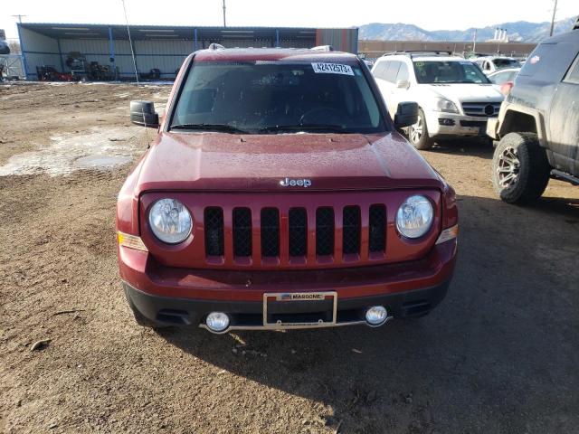 1C4NJRFB2HD195913 - 2017 JEEP PATRIOT LATITUDE RED photo 5