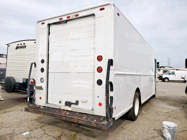 4UZAARBW06CW00527 - 2006 FREIGHTLINER CHASSIS M LINE WALK-IN VAN  photo 4