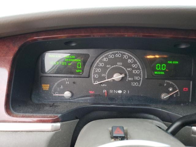 1LNHM81W34Y607067 - 2004 LINCOLN TOWN CAR EXECUTIVE Կանաչ լուսանկար 9