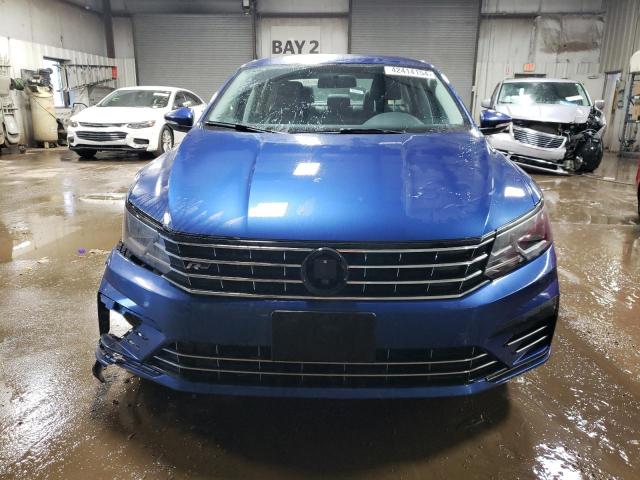 1VWDT7A35HC029592 - 2017 VOLKSWAGEN PASSAT R-LINE Blau Foto 5