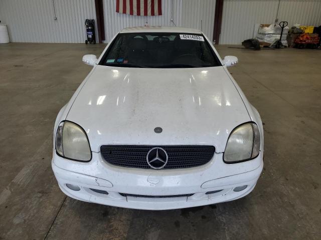 WDBKK65FX1F234761 - 2001 MERCEDES-BENZ SLK 320 WHITE photo 5