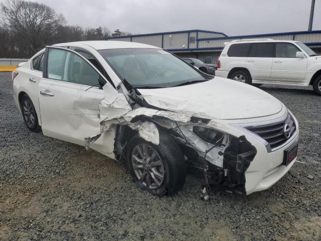 1N4AL3AP8FC483159 - 2015 NISSAN ALTIMA 2.5 WHITE photo 4