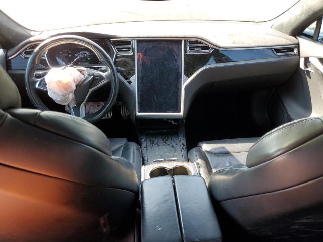 5YJSA1E42GF159895 - 2016 TESLA MODEL S Սև լուսանկար 8