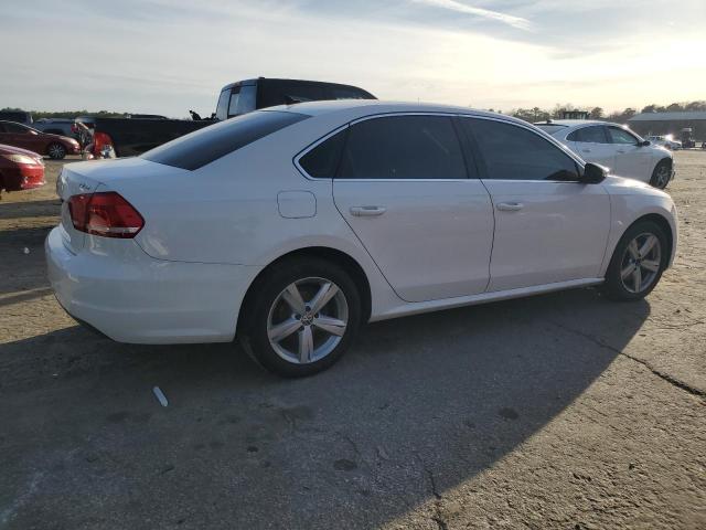 1VWBN7A34CC016794 - 2012 VOLKSWAGEN PASSAT SE WHITE photo 3
