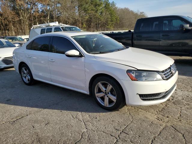 1VWBN7A34CC016794 - 2012 VOLKSWAGEN PASSAT SE WHITE photo 4