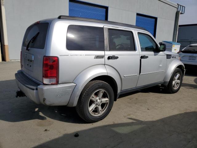 1D8GT58K77W625061 - 2007 DODGE NITRO SLT SILVER photo 3