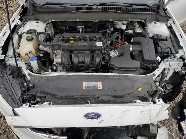 3FA6P0H74KR104703 - 2019 FORD FUSION SE WHITE photo 11