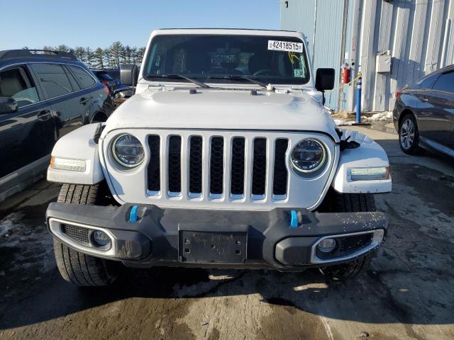 1C4JJXP60NW268023 - 2022 JEEP WRANGLER U SAHARA 4XE WHITE photo 5