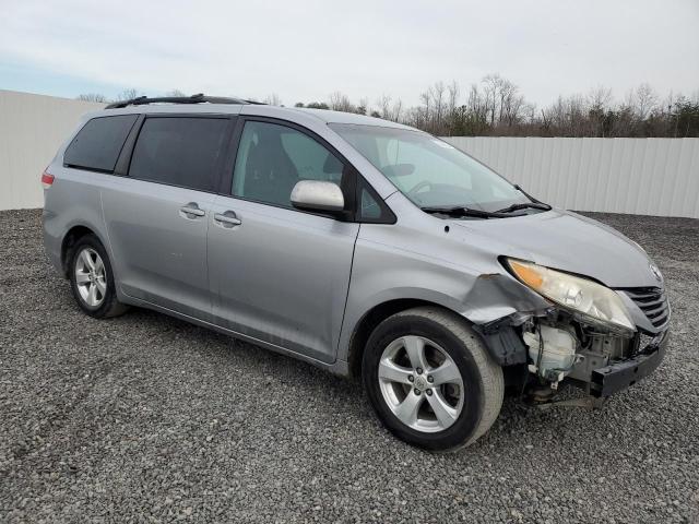 5TDKK3DC8DS382693 - 2013 TOYOTA SIENNA LE SILVER photo 4