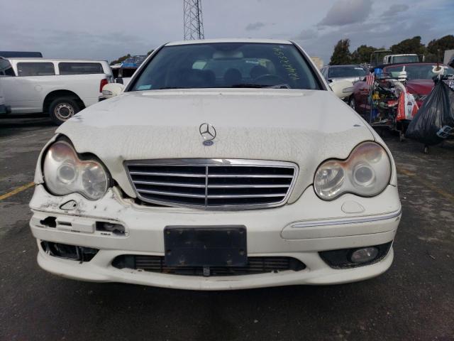 WDBRF40J25F710297 - 2005 MERCEDES-BENZ C 230K SPORT SEDAN WHITE photo 5