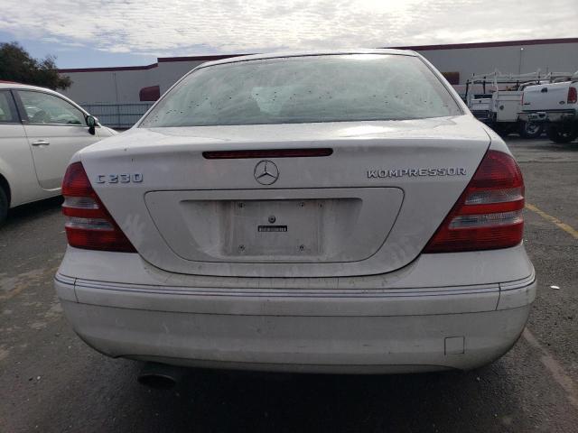 WDBRF40J25F710297 - 2005 MERCEDES-BENZ C 230K SPORT SEDAN WHITE photo 6