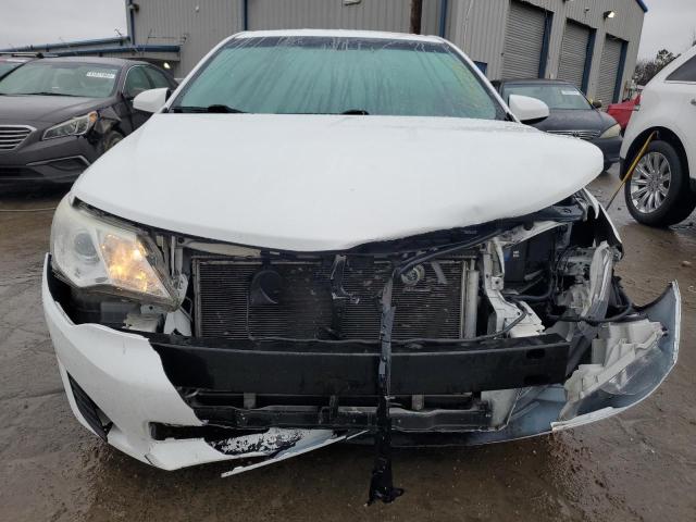 4T4BF1FK6DR325208 - 2013 TOYOTA CAMRY L WHITE photo 5