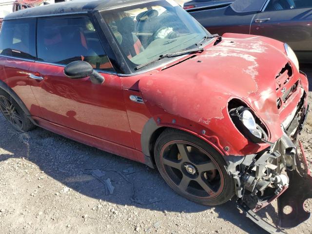 WMWRE33405TG95367 - 2005 MINI COOPER S RED photo 4