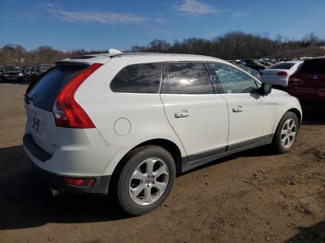 YV4940DZ5D2451842 - 2013 VOLVO XC60 3.2 WHITE photo 3