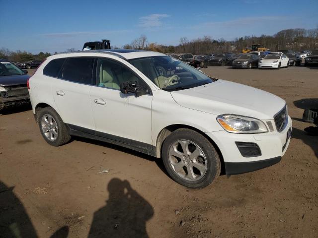 YV4940DZ5D2451842 - 2013 VOLVO XC60 3.2 WHITE photo 4