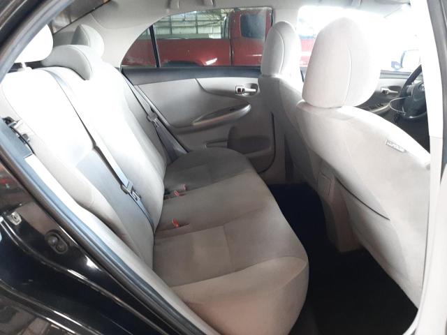 5YFBU4EE5CP061380 - 2012 TOYOTA COROLLA BASE 黑色 照片 10