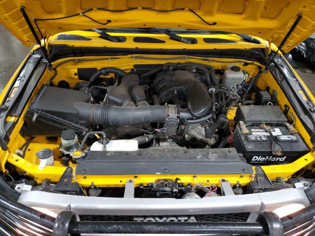 JTEBU4BF9AK083189 - 2010 TOYOTA FJ CRUISER YELLOW photo 11