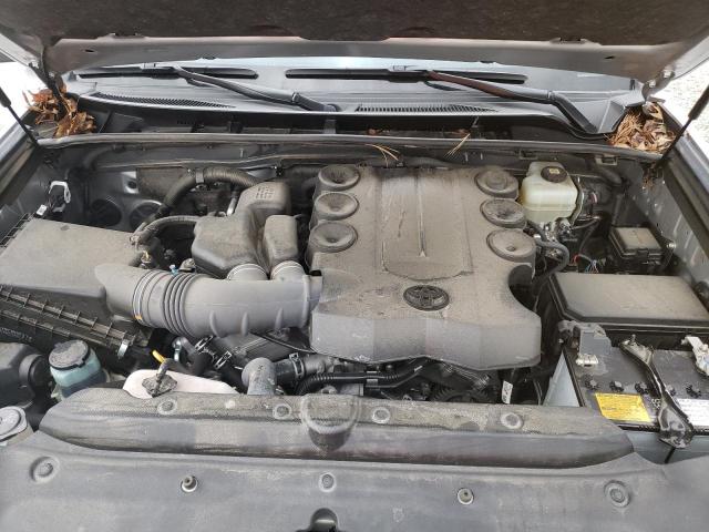 JTEBU5JR6L5827057 - 2020 TOYOTA 4RUNNER SR5/SR5 PREMIUM 银色 照片 11