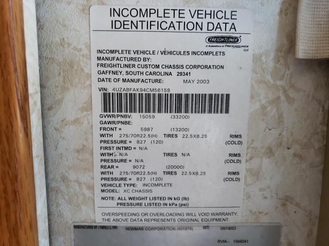 4UZABFAK94CM56158 - 2004 FREIGHTLINER CHASSIS X LINE MOTOR HOME TWO TONE photo 10