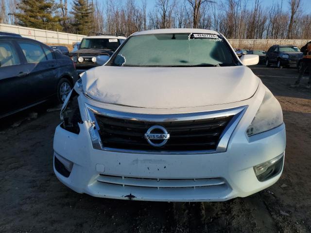 1N4AL3AP9FC123494 - 2015 NISSAN ALTIMA 2.5 WHITE photo 5