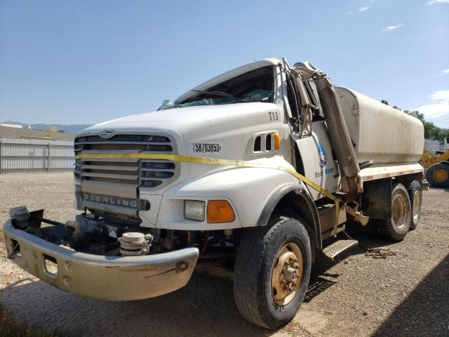 2FZHAZDE84AN41952 - 2004 STERLING TRUCK LT 9500 WHITE photo 2