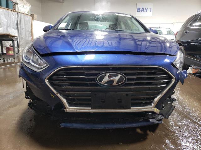 5NPE24AF3KH770063 - 2019 HYUNDAI SONATA SE BLUE photo 5